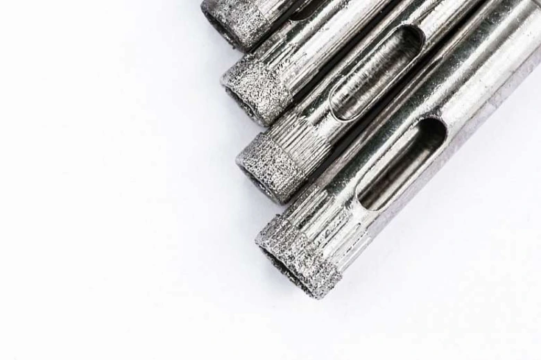 Diamantové vrtací nástroje pro vrtání do dlaždic